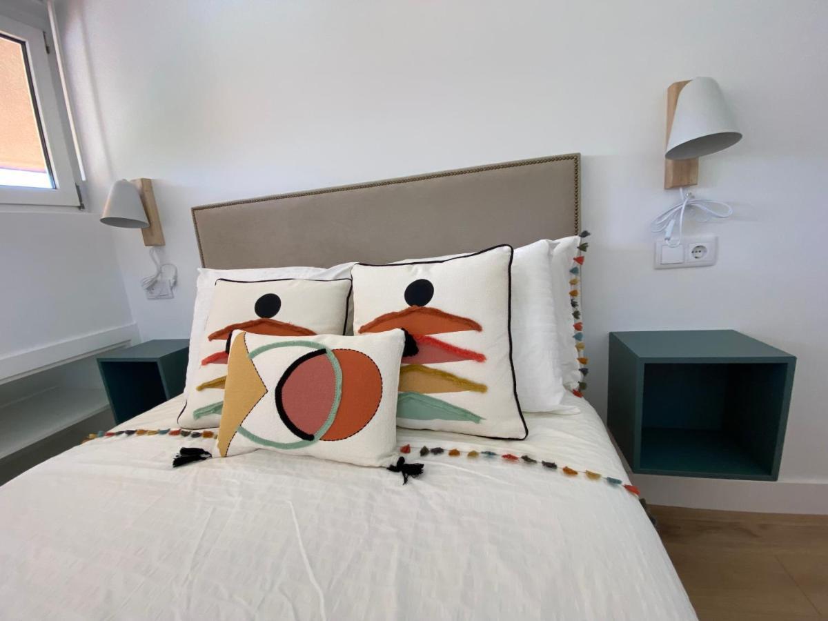 Dania Esteiro Apartment Muros